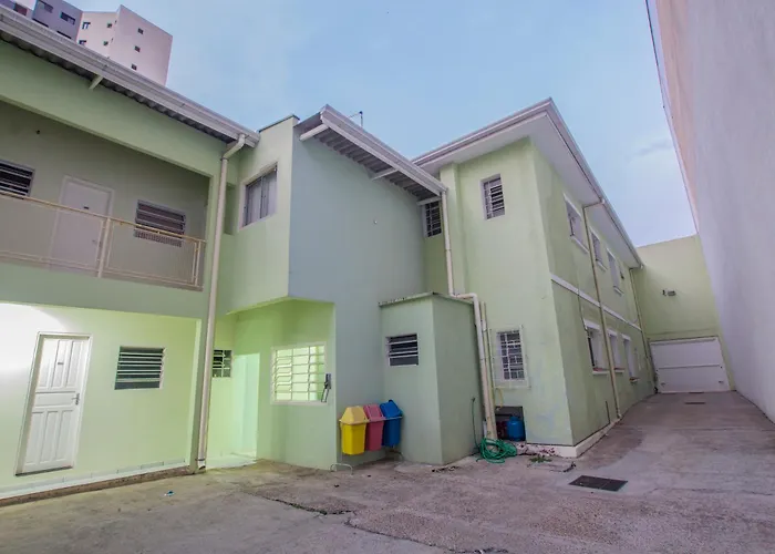 OYO City Hotel